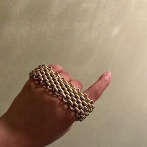 Gold chain link bracelet